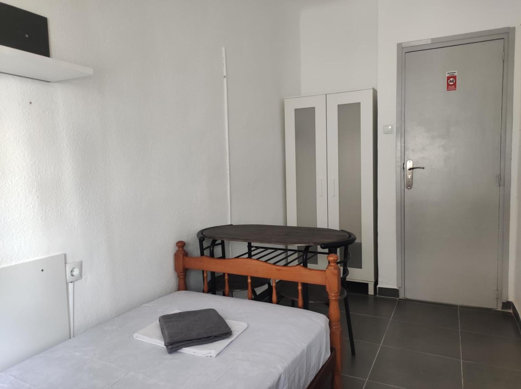 11-Habitacion Del Piso Lejlighed Alicante Eksteriør billede